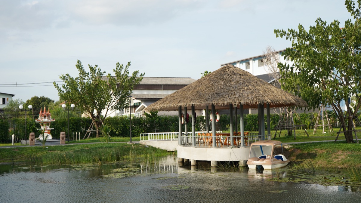 ศาลาริมน้ำ