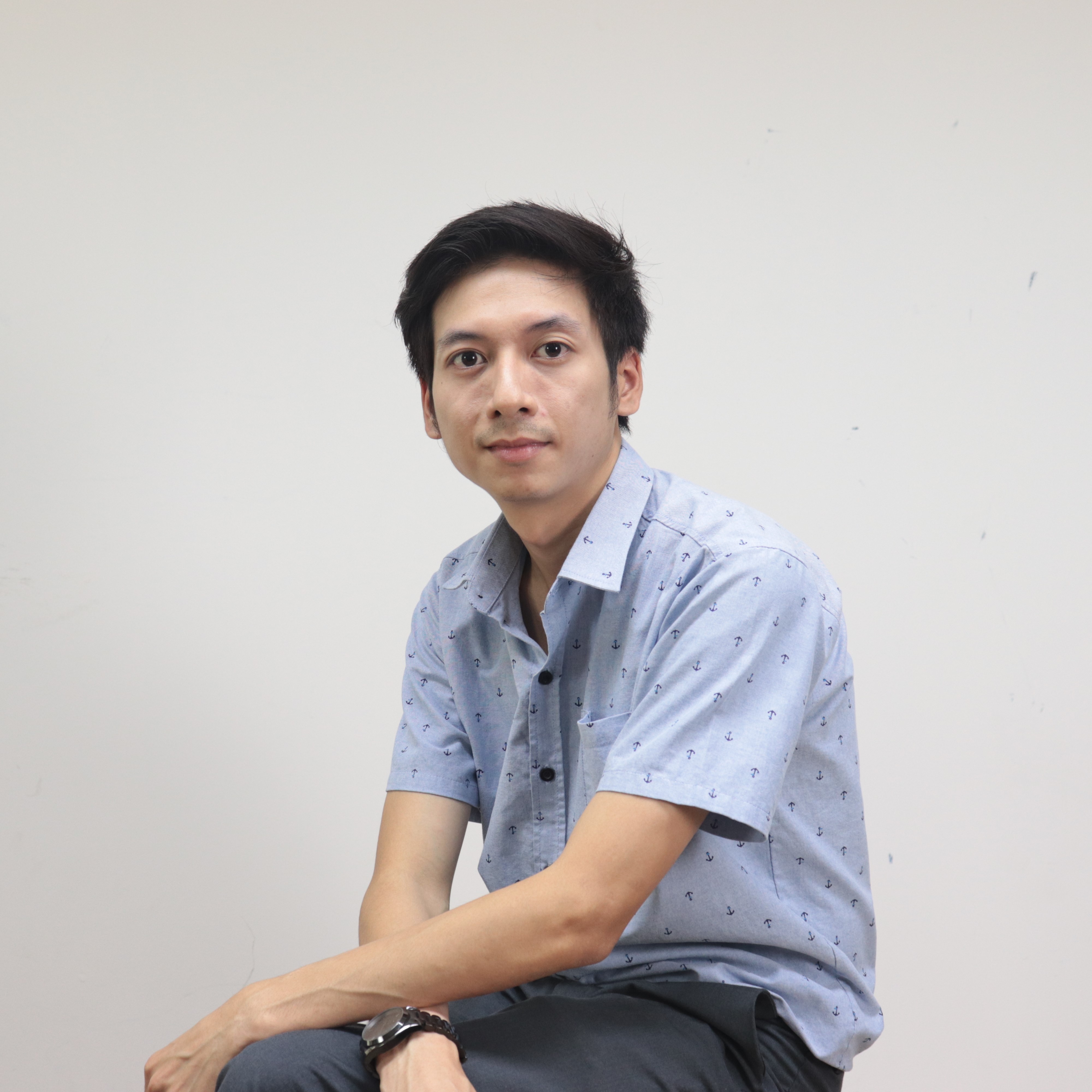 พอล พนมพร